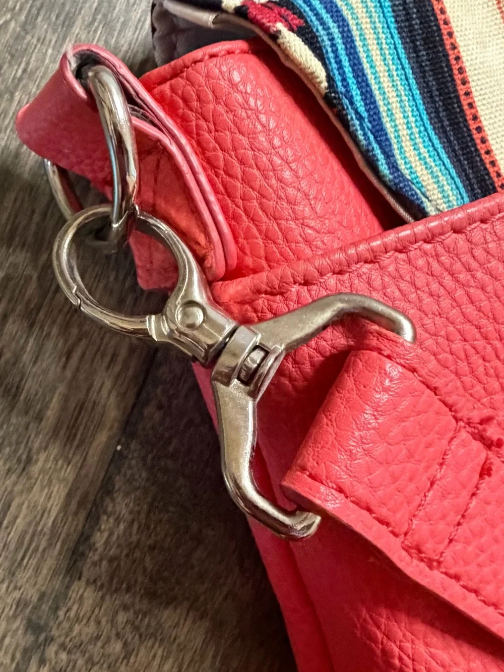 Thirty-One Coral Crossbody Purse Multicolor Striped Flap Adjustable Shoulder Bag